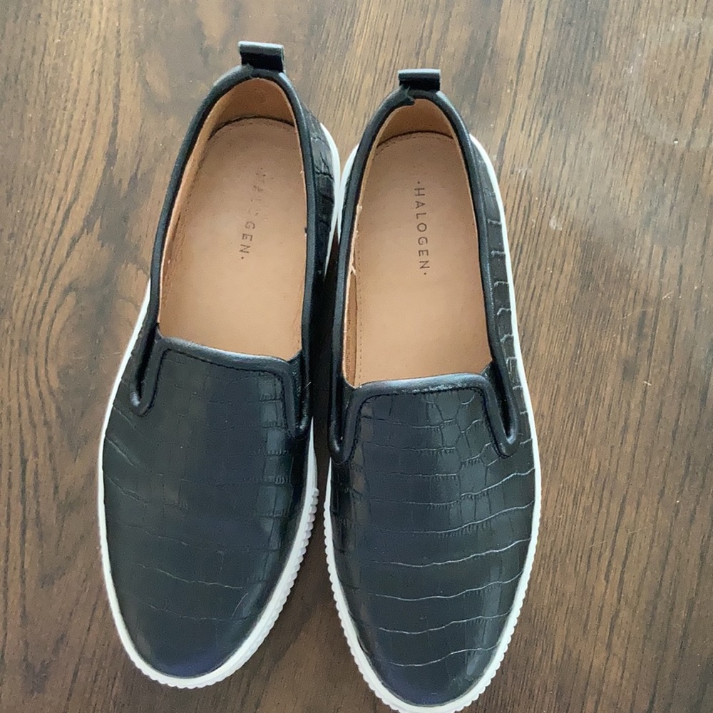 Halogen Slip-ons - Picture 4 of 5